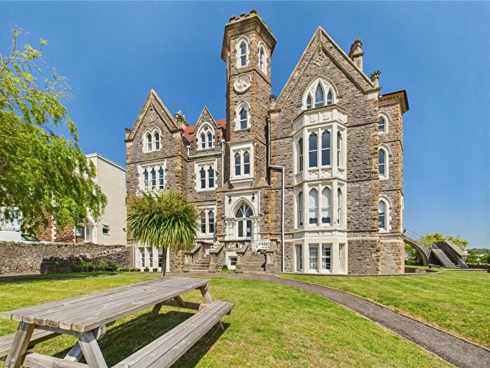 2 Bedroom Apartment For Sale In Breathtaking Coastal Views From Dial Hill Road, Clevedon, BS21