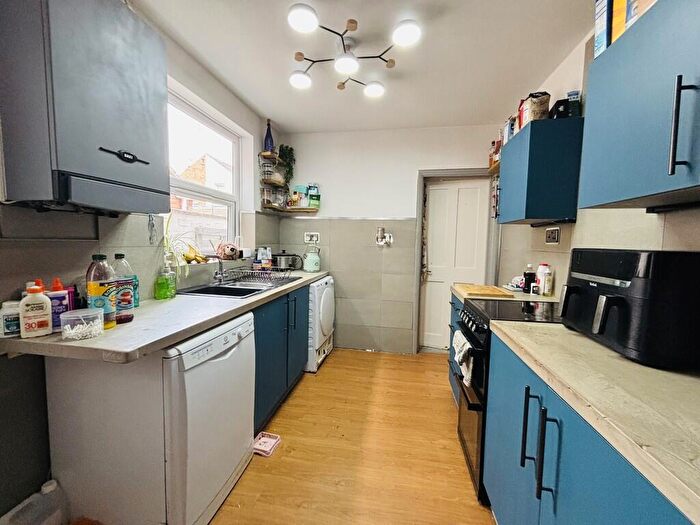 2 Bedroom Terraced House For Sale In Churchill Road, Great Yarmouth, NR30