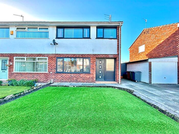 3 Bedroom Semi Detached House For Sale In Palmwood Close, Prenton, Merseyside, CH43