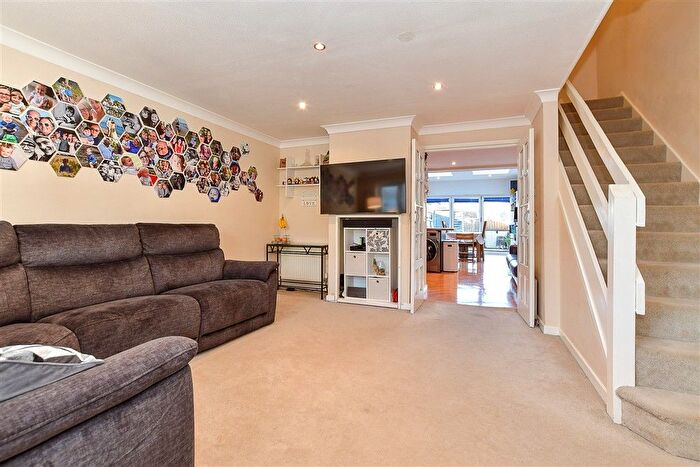3 Bedroom Terraced House For Sale In Cherwell Close, Tonbridge, Kent, TN10