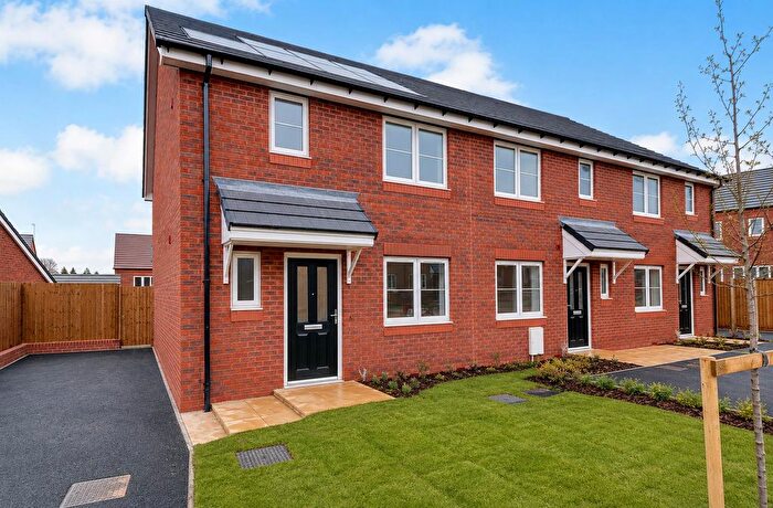 3 Bedroom Terraced House To Rent In Broadgate, Kenilworth, CV8