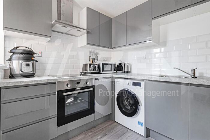 1 Bedroom Flat To Rent In Somerset Gardens, Creighton Road, London, N17
