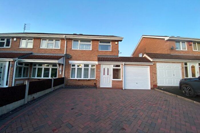 3 Bedroom Property To Rent In Ashwells Grove, Wolverhampton, WV9