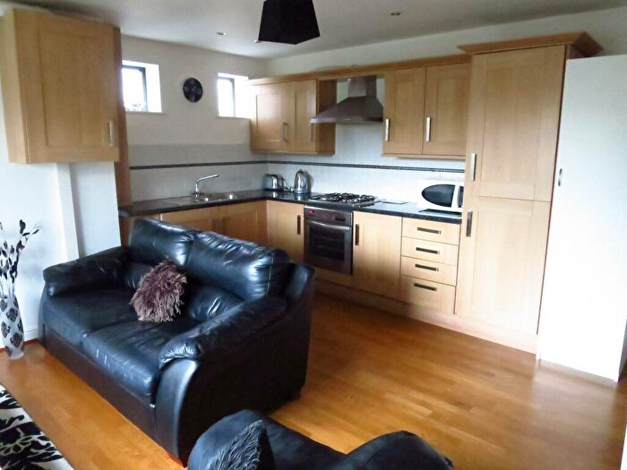 2 Bedroom Apartment To Rent In Troy Road, Morley, LS27