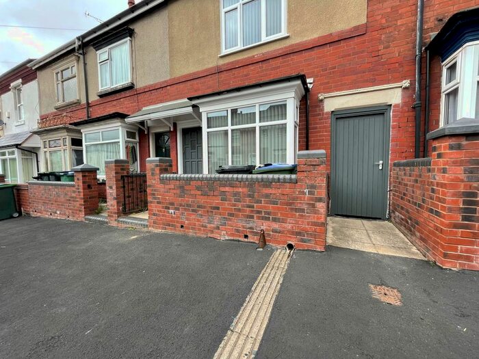 3 Bedroom Terraced House To Rent In Vince Street, Smethwick, B66