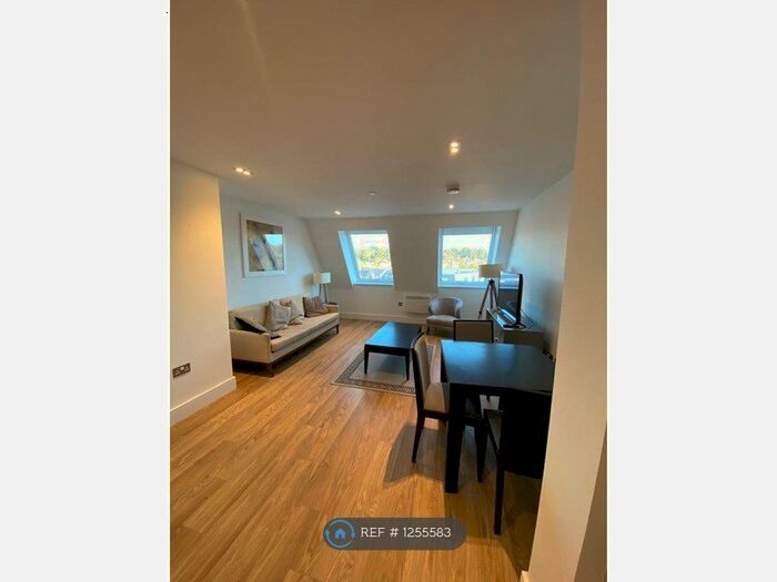 1 Bedroom Flat To Rent In Fairfield Road, Brentwood CM14