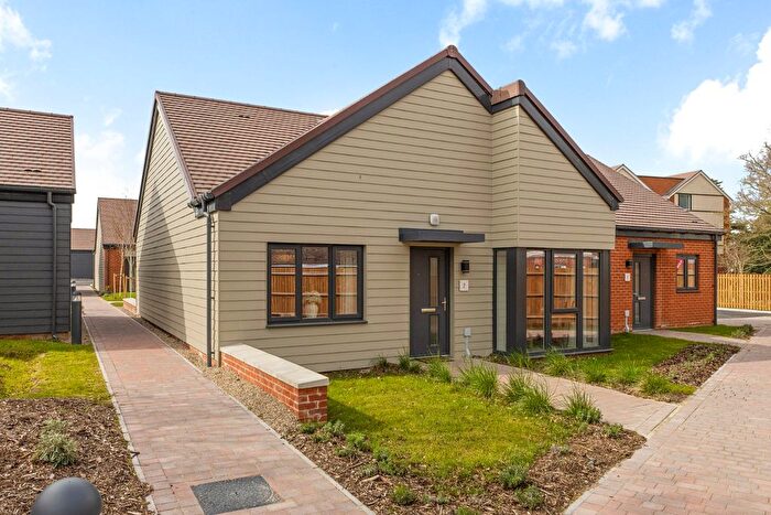 1 Bedroom Bungalow For Sale In Herne Bay Gardens, Herne Bay, Kent, CT6