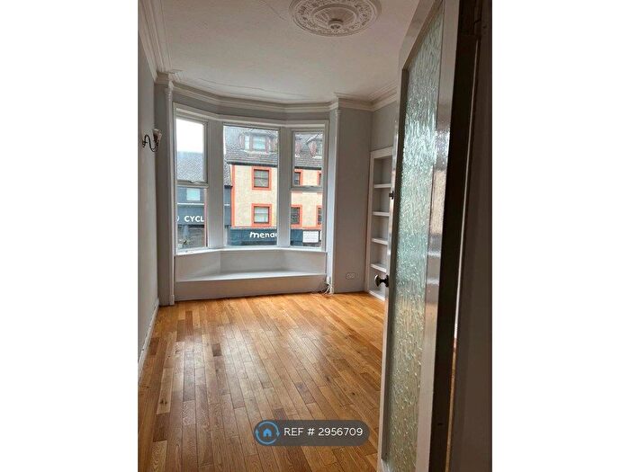 1 Bedroom Flat To Rent In Causeyside Street, Paisley, PA1