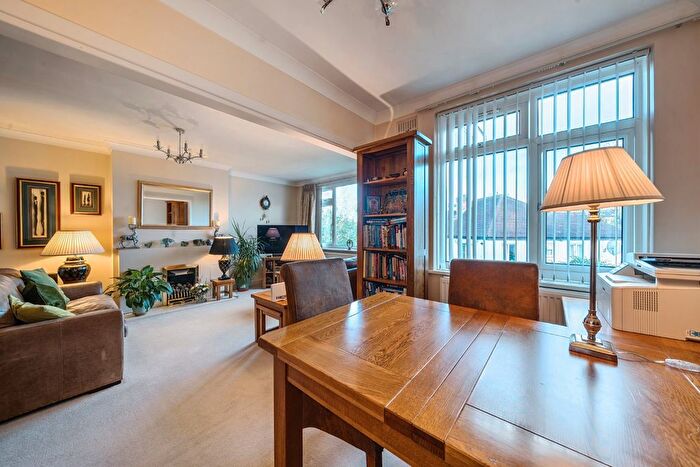 2 Bedroom Flat For Sale In Lake Close, Wimbledon, London, SW19