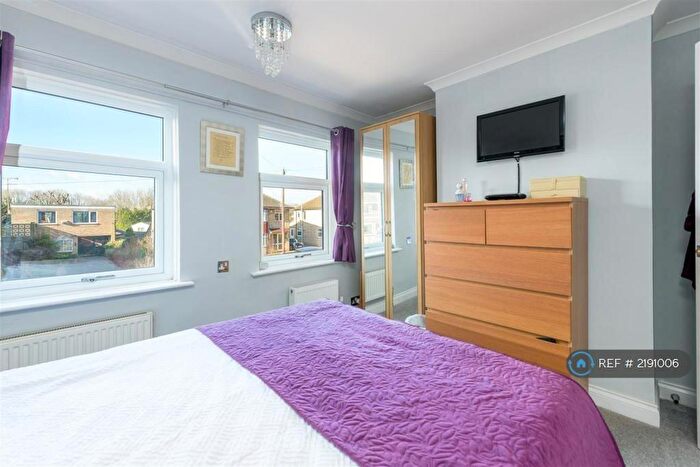 3 Bedroom Semi-Detached House To Rent In Lincoln Road, Peterborough, PE4