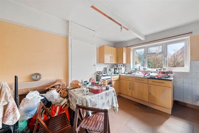 3 Bedroom Terraced House For Sale In Grove Crescent, Feltham, TW13