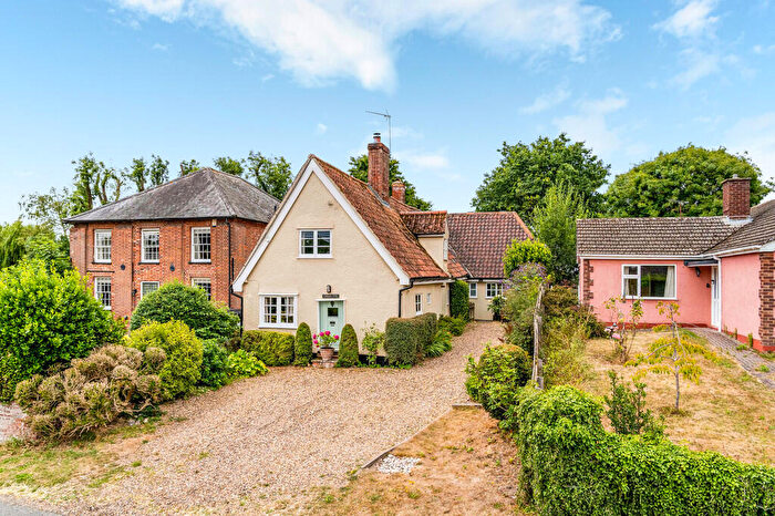 4 Bedroom Detached House For Sale In Hundon, Suffolk, CO10
