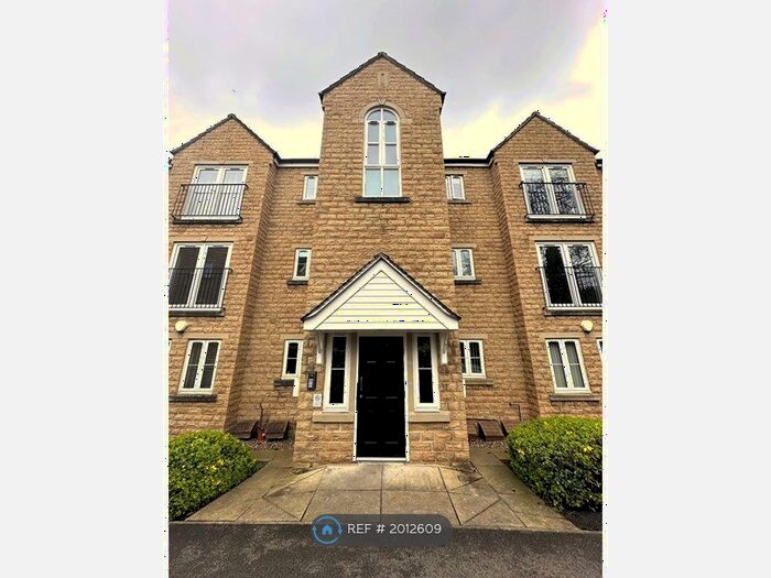2 Bedroom Flat To Rent In Airedale Place, Baildon, Shipley, BD17