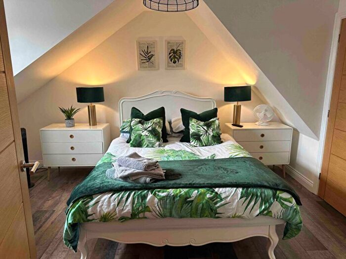 1 Bedroom Flat For Sale In Horsemarket, Darlington, Durham, DL1