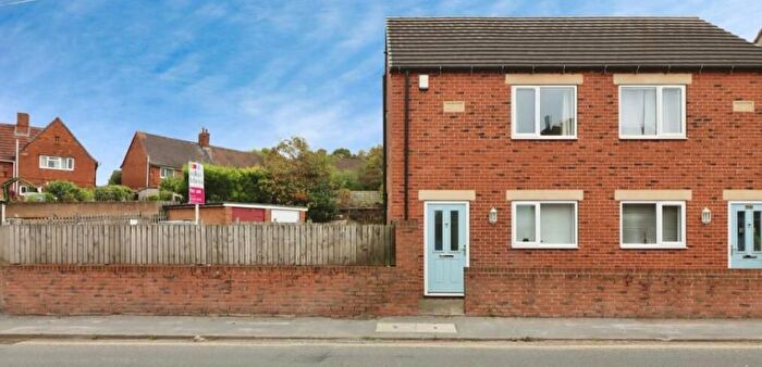 2 Bedroom Property To Rent In Chesterfield Road, Staveley, Chesterfield, S43