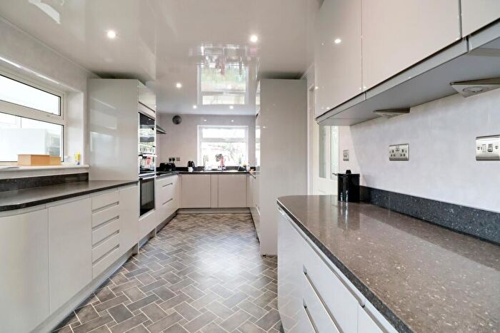 4 Bedroom Detached House For Sale In Sandtoft Road, Belton, Lincolnshire, DN9