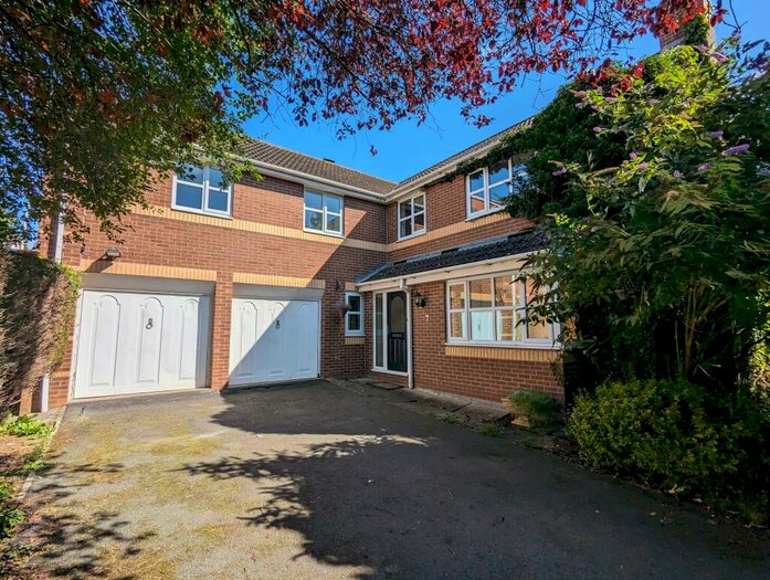 5 Bedroom Detached House To Rent In Marlborough Drive, West End - Darlington, DL1