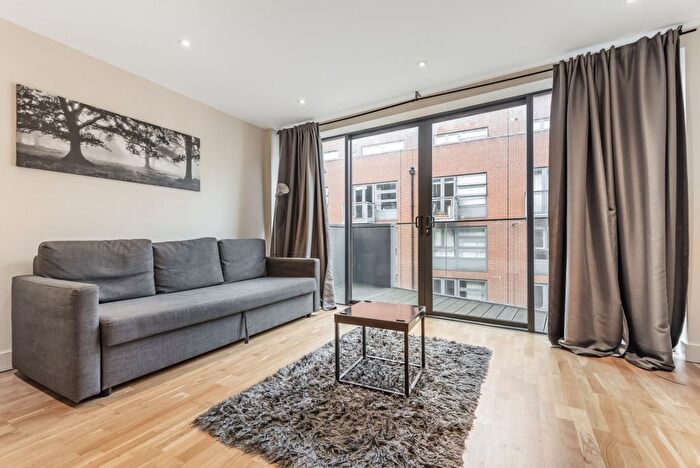1 Bedroom Flat To Rent In Tanner Street, London, SE1