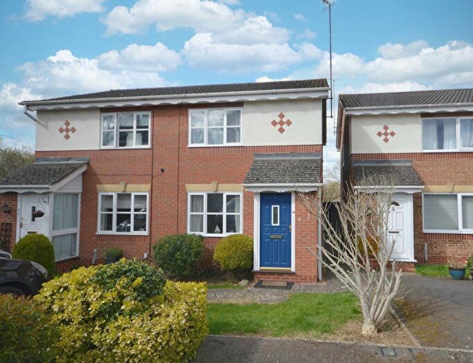 2 Bedroom Semi-Detached House To Rent In Afan Close, Kettering, NN16