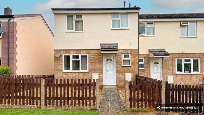 3 Bedroom Semi-Detached House To Rent In Archer Road, Stevenage, SG1