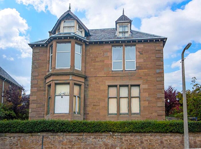 2 Bedroom Flat To Rent In Scotswood Terrace, Dundee, DD2