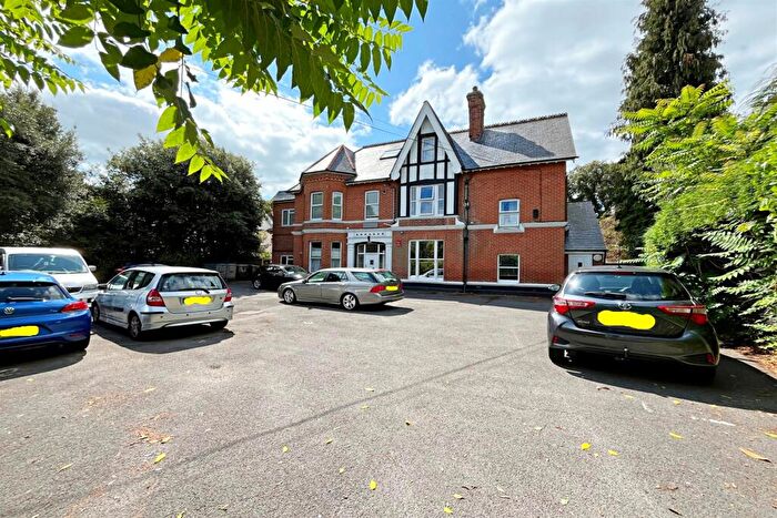 1 Bedroom Flat To Rent In Bournemouth, BH1