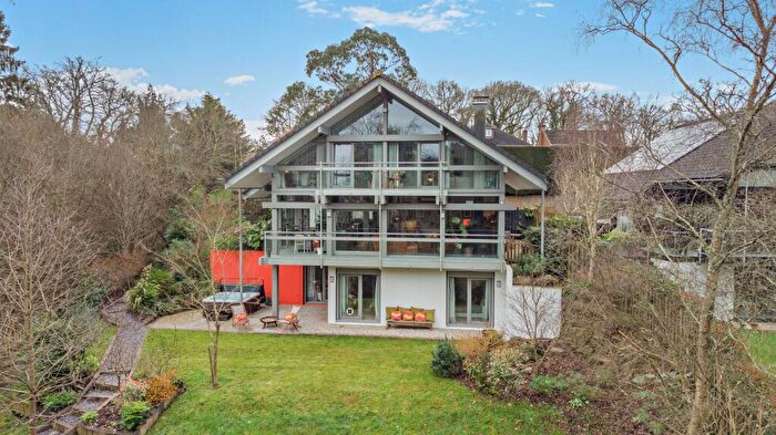 5 Bedroom Detached House For Sale In Woodside, Chilworth, Southampton, Hampshire, SO16