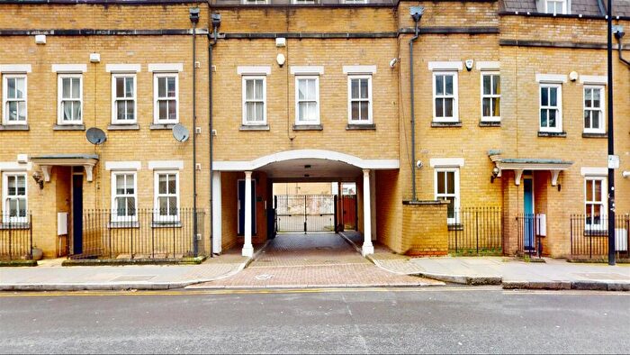 1 Bedroom Apartment For Sale In Sarum Terrace, Bow Common Lane, Bow, E3