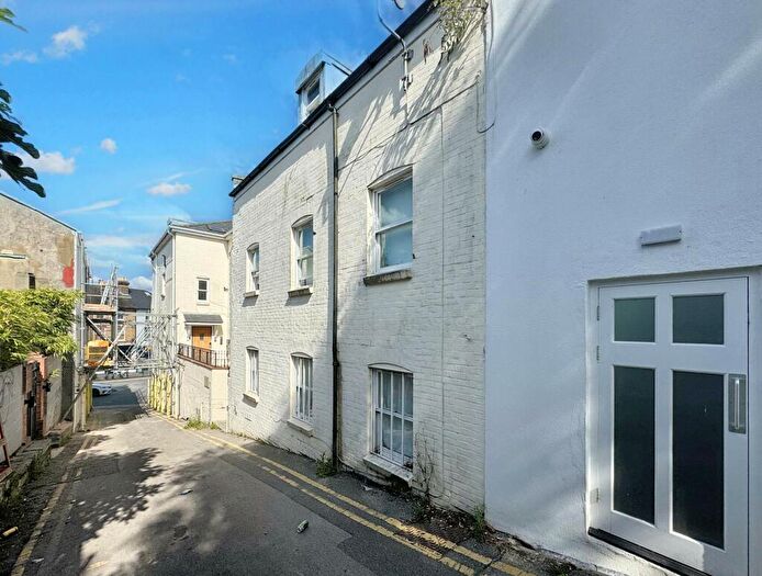 2 Bedroom Apartment To Rent In Mannington Place, Bournemouth, BH2