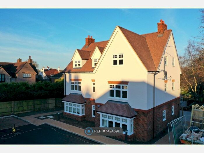 2 Bedroom Flat To Rent In Salisbury Avenue, Harpenden, AL5