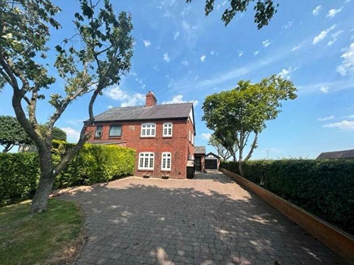 4 Bedroom Semi-Detached House To Rent In Whitegate Lane, Sandiway, CW8