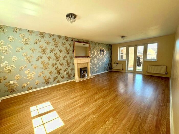 4 Bedroom Property To Rent In Buckthorn Road, Hampton Hargate, Peterborough, PE7