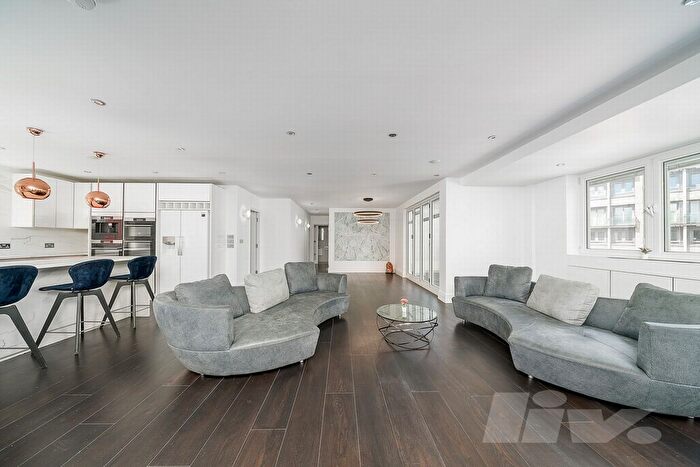 4 Bedroom Flat For Sale In Praed Street, Paddington, W2