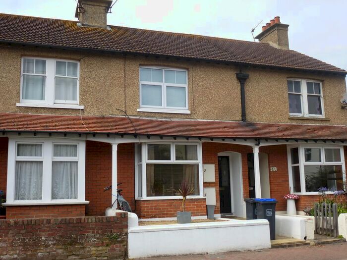 1 Bedroom Flat To Rent In Beaumont Road, Broadwater, Worthing, BN14