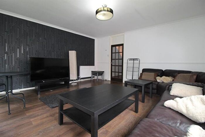 3 Bedroom Terraced House To Rent In Stafford Road, Caterham, CR3