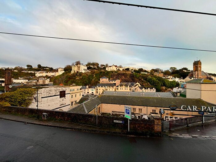 2 Bedroom Flat To Rent In Rock Road, Torquay, TQ2