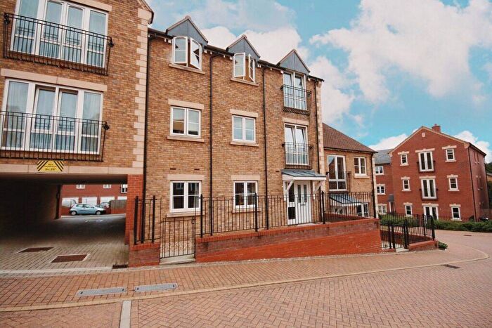 2 Bedroom Apartment To Rent In Rosemary Drive, Banbury, Oxon, OX16