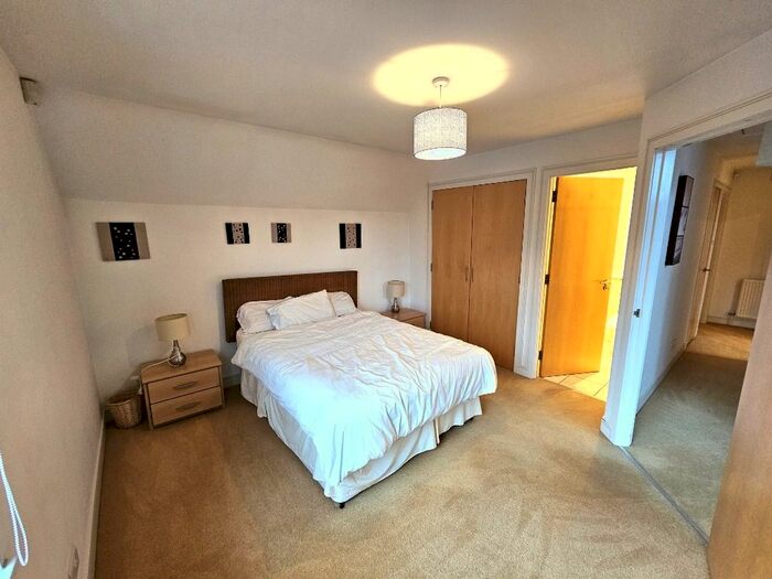 2 Bedroom End Of Terrace House To Rent In Queen's Lane South, City Centre, Aberdeen, AB15