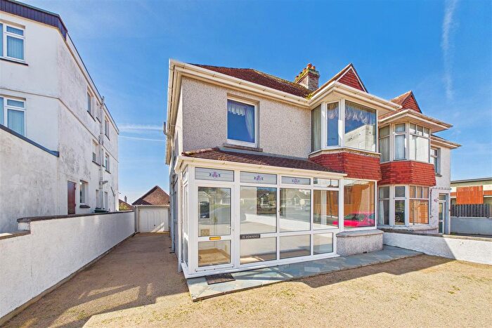 4 Bedroom Semi-Detached House For Sale In Henver Road, Newquay, TR7