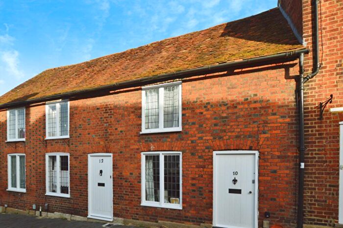 2 Bedroom Terraced House To Rent In Lower Dagnall Street, St Albans, AL3