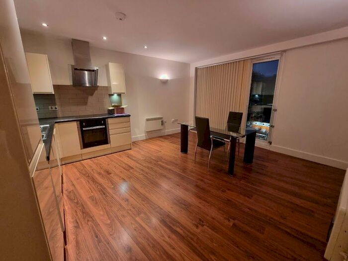 1 Bedroom Flat To Rent In Hacon Square - Mare Street, Hackney, E8