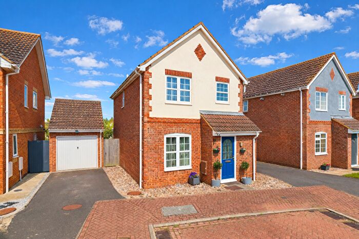 3 Bedroom Detached House For Sale In Anne Boleyn Close, Eastchurch, Sheerness, ME12