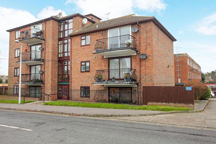 2 Bedroom Property To Rent In St. Peters Park Road, Broadstairs, CT10