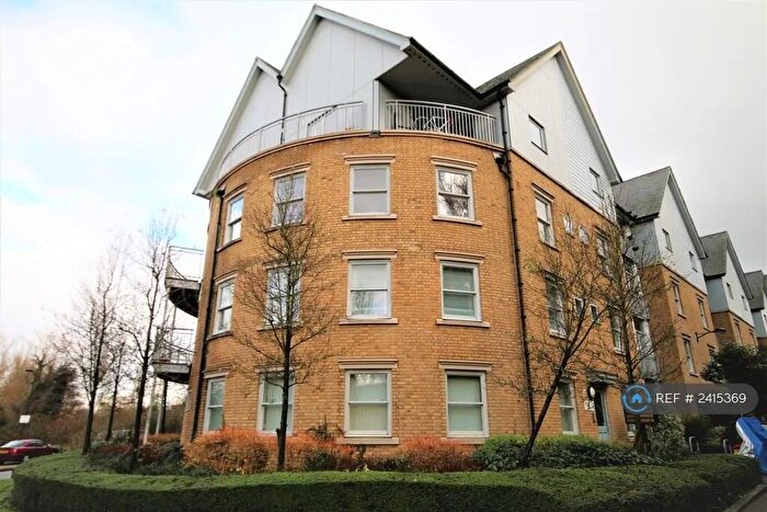2 Bedroom Flat To Rent In St. Andrews Close, Canterbury, CT1