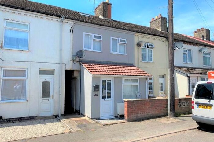 2 Bedroom Terraced House For Sale In Swannington Road, Coalville, LE67