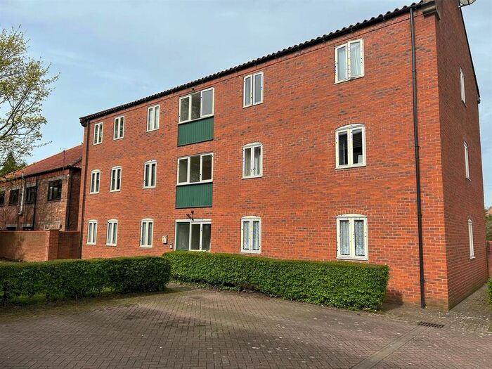 2 Bedroom Flat To Rent In Forlander Place, Louth, LN11