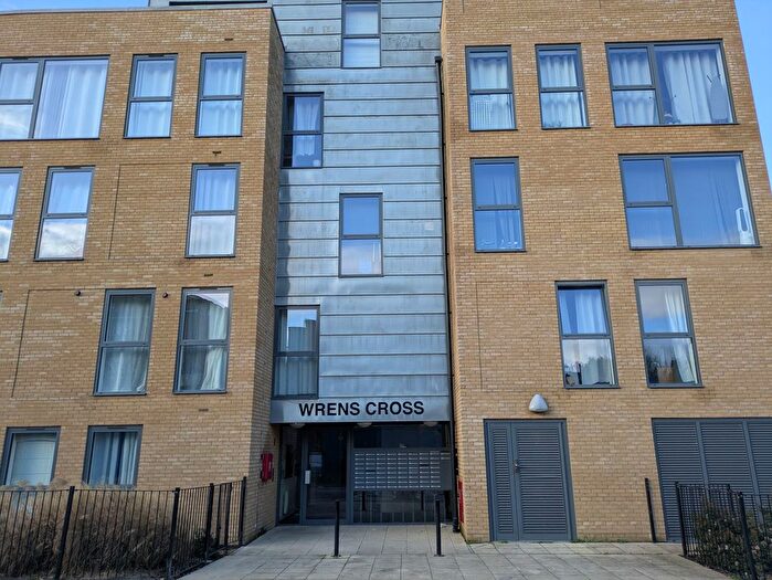 2 Bedroom Flat For Sale In Wrens Cross, Upper Stone Street, Maidstone, Kent, ME15
