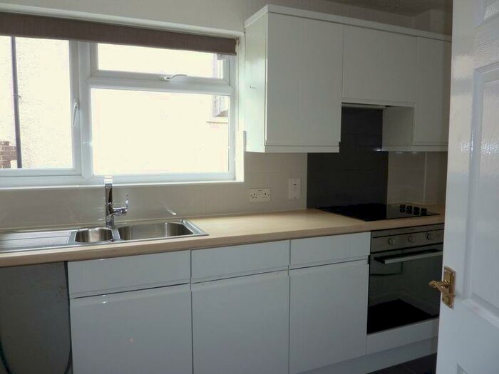 1 Bedroom Flat To Rent In Footscray Road, New Eltham, SE9
