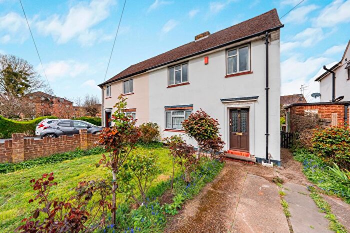 3 Bedroom Semi Detached House For Sale In Uxbridge Road, Slough, SL2