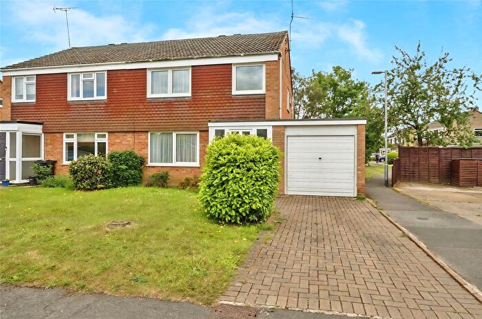 3 Bedroom Semi Detached House For Sale In Pigott Road, Wokingham, Berkshire, RG40